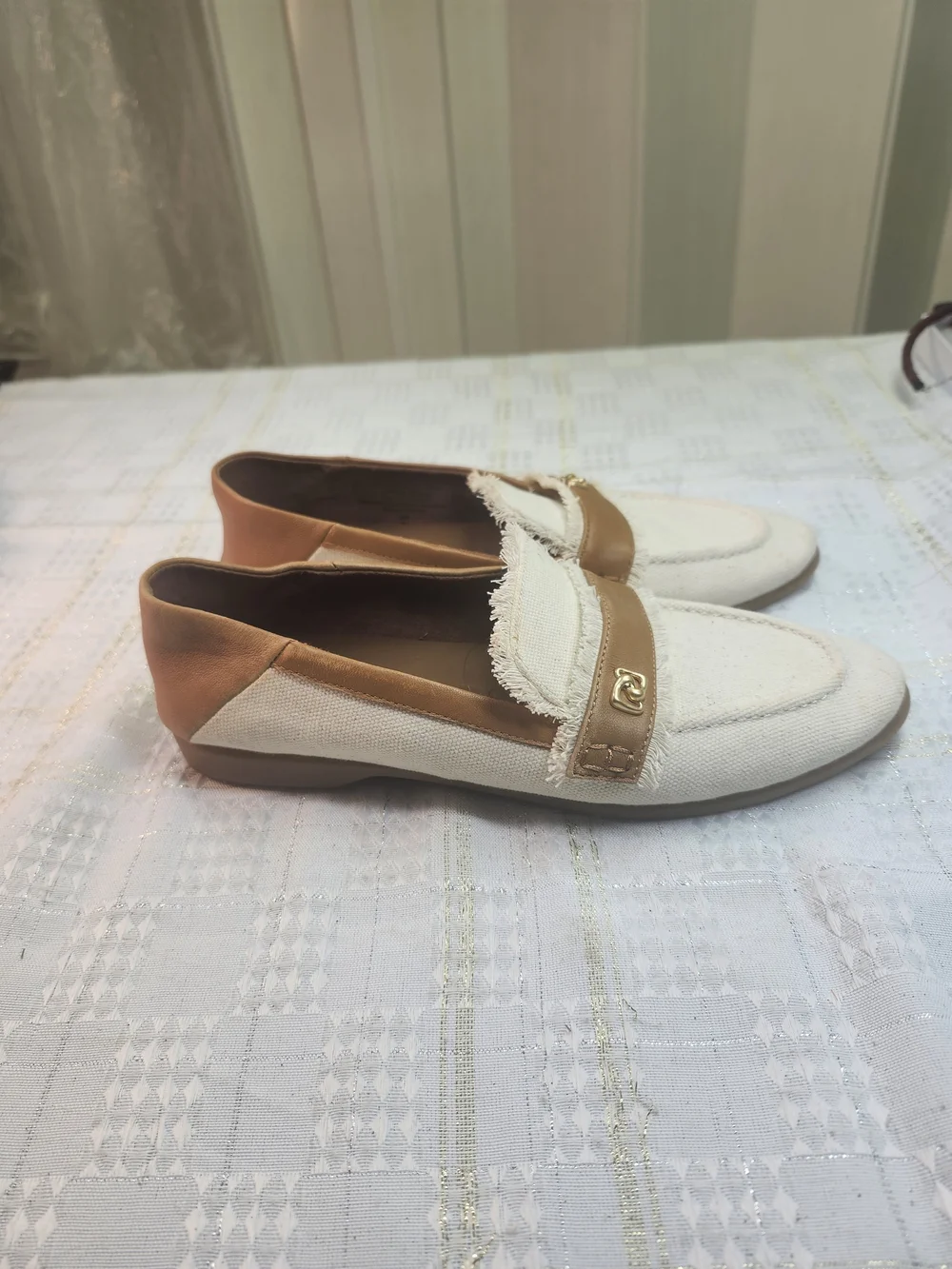 AEROSOLES Cream Canvas Loafers with Tan Trim